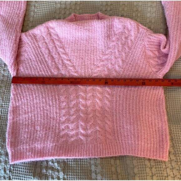 Universal Thread Sweater Size Large Soft Pink Super Soft Fuzzy Cable Knit Comfy - Picture 10 of 12